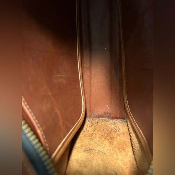 COACH Vintage ‘92 Brighton Crossbody Bag in British Tan - Picture 13 of 16